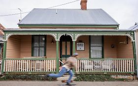 Ned Kelly'S Marlo Cottage - In The Best Beechworth Location